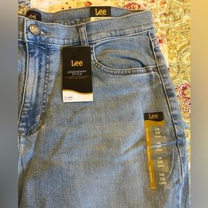 NWT Women’s jeans, Lee brand, size 18 long